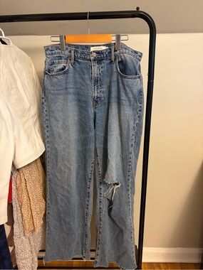 Women’s Light Blue Distressed Wide-Leg Jeans